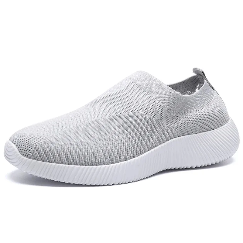 2023 Breathable Mesh Platform Sneakers for Men Slip-on Soft Bottom Unisex Casual Shoes Super Light Comfort Couple Sports Shoes