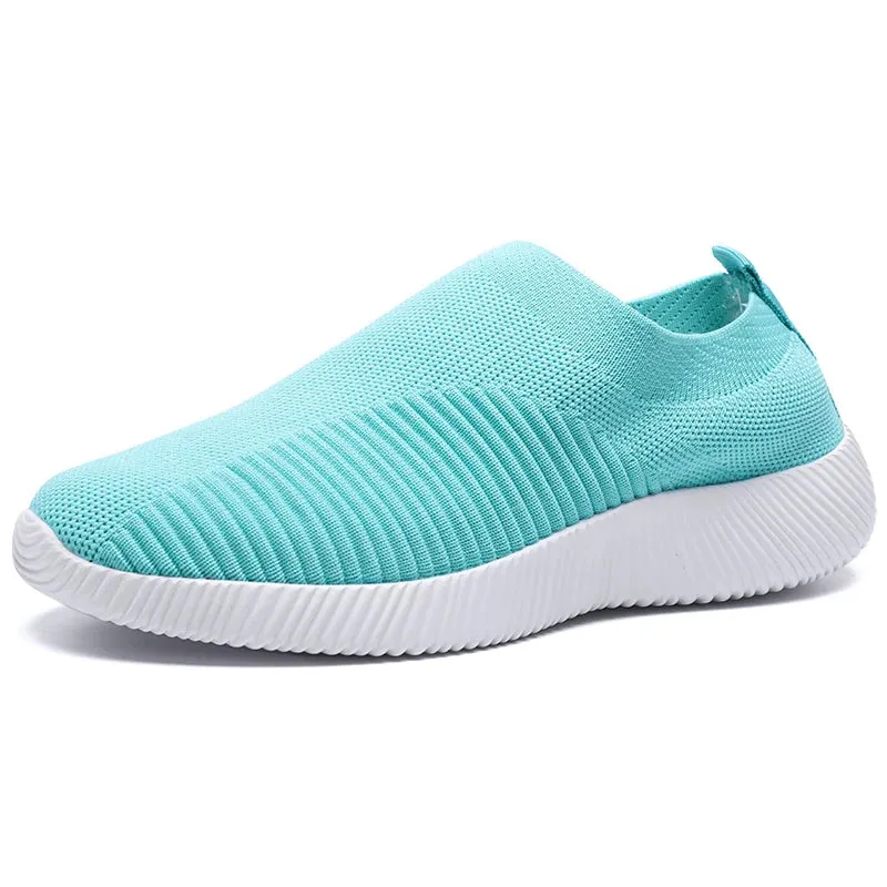 2023 Breathable Mesh Platform Sneakers for Men Slip-on Soft Bottom Unisex Casual Shoes Super Light Comfort Couple Sports Shoes