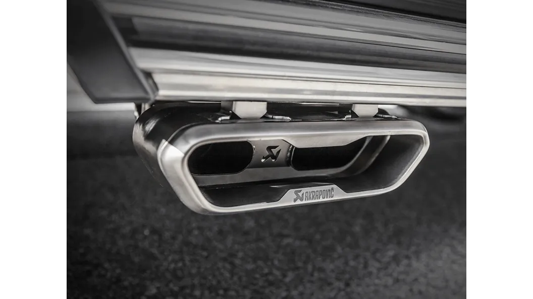 AKRAPOVIC EXHAUST - W463 (G63AMG)